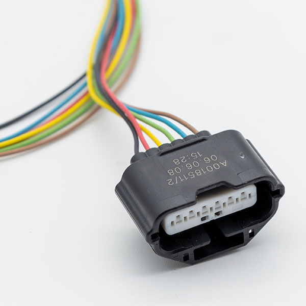 Stecker mit Laserkennzeichnung