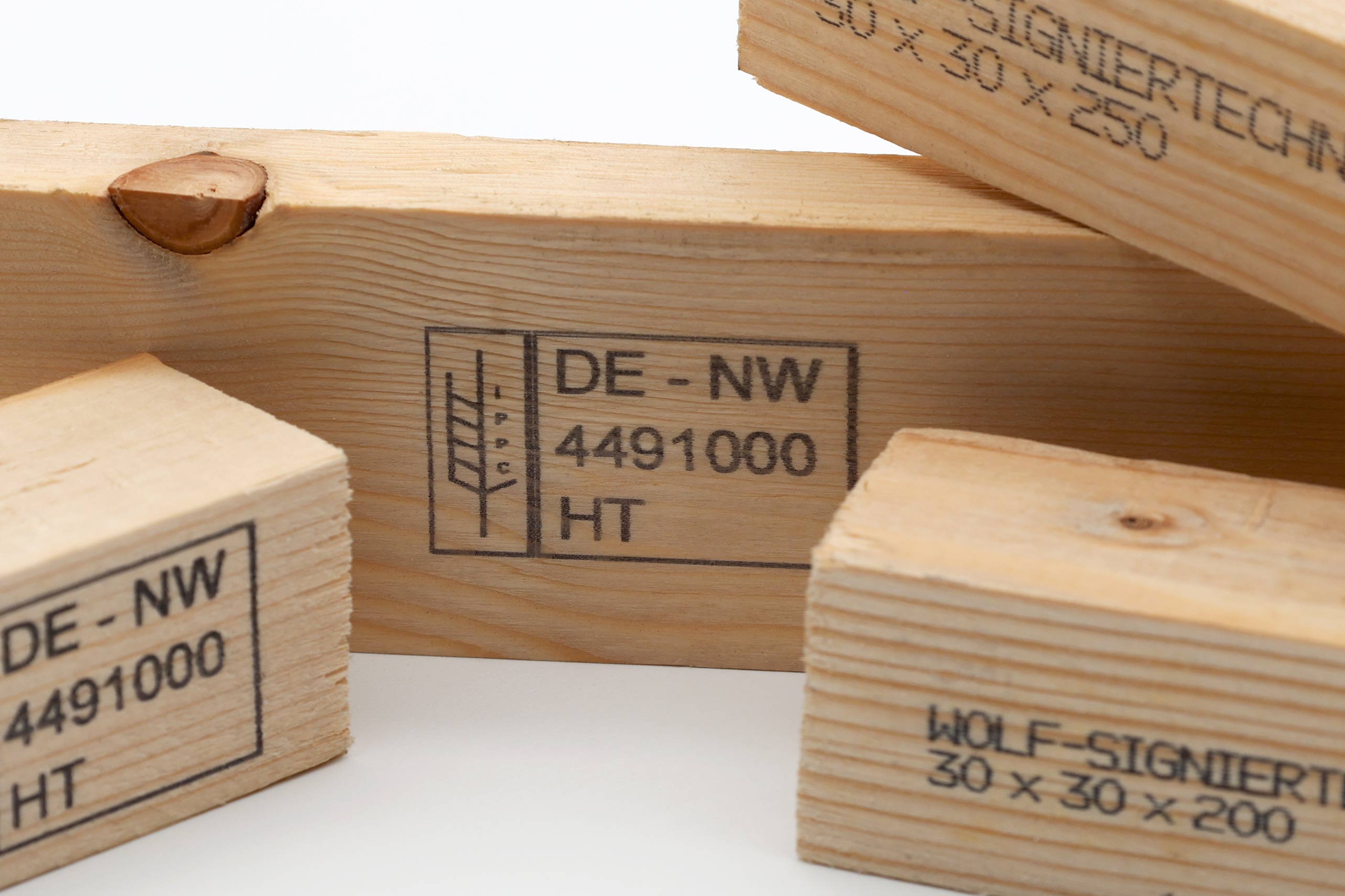 Holzverpackungen – Paletten und Kisten