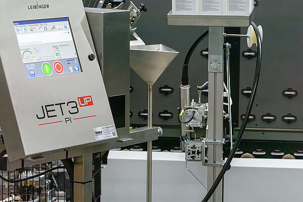 Leibinger JET3 UP PI Inkjet-Drucker für die Kennzeichnung von Abstandhaltern in Isolierglasscheiben